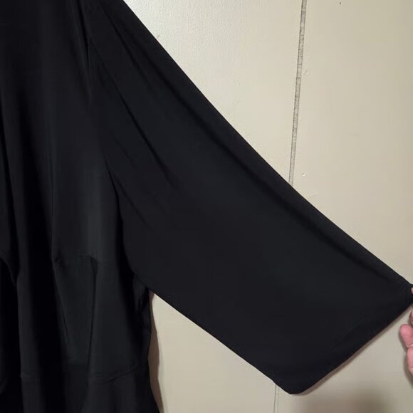 DN Designs cardigan - Picture 2 of 4